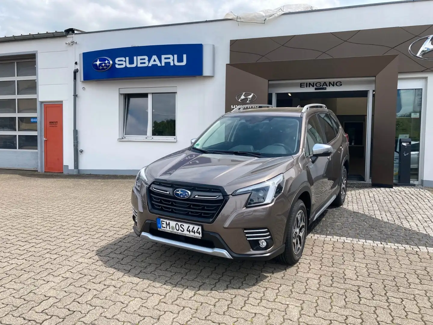 Subaru Forester 2.0ie Comfort Lineartronic Brązowy - 1