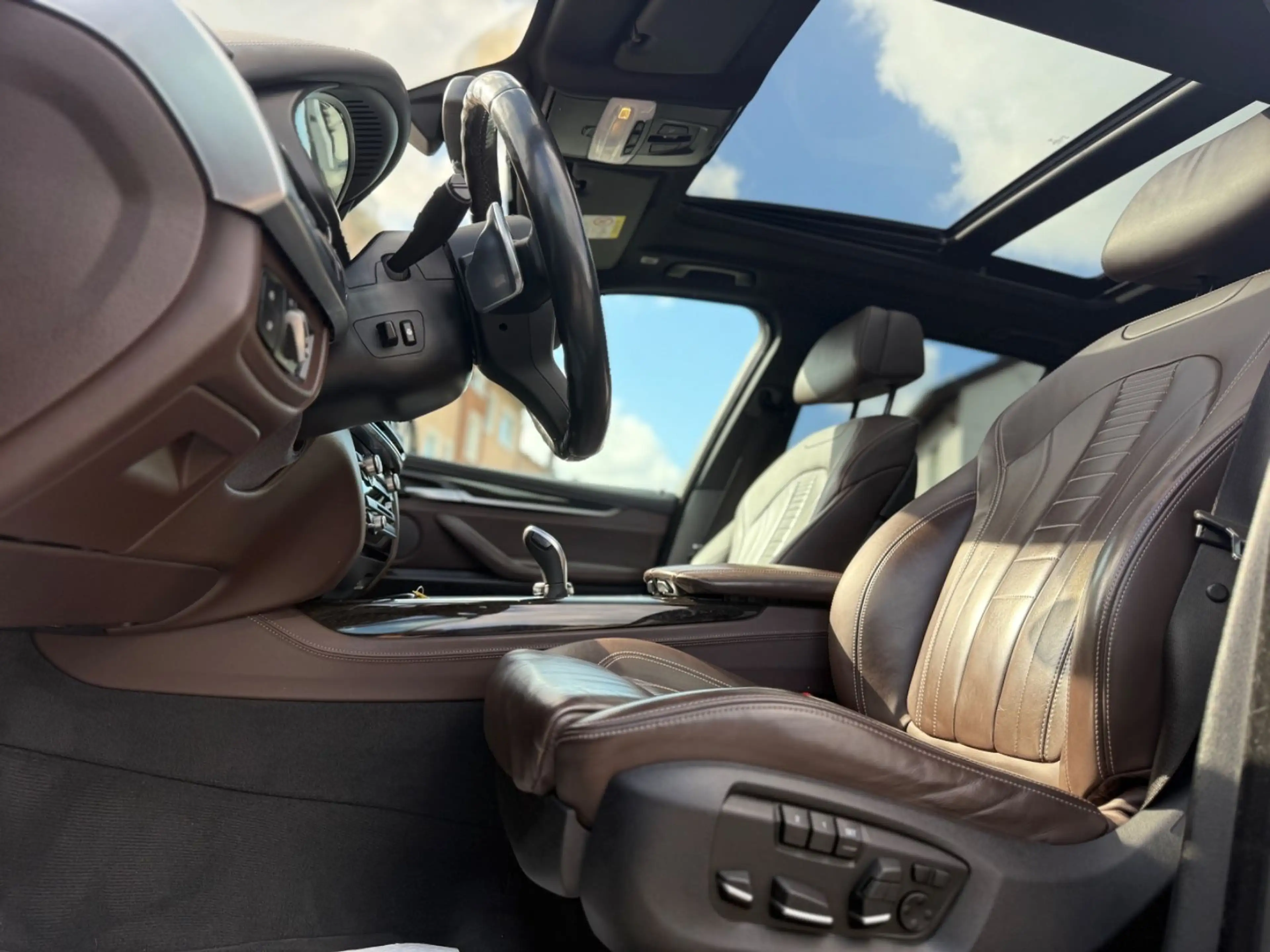 BMW X5 M50d PANO-ACC-HUD-SOFT-H&K-LED-360KAM-STNDHZG — photo 9