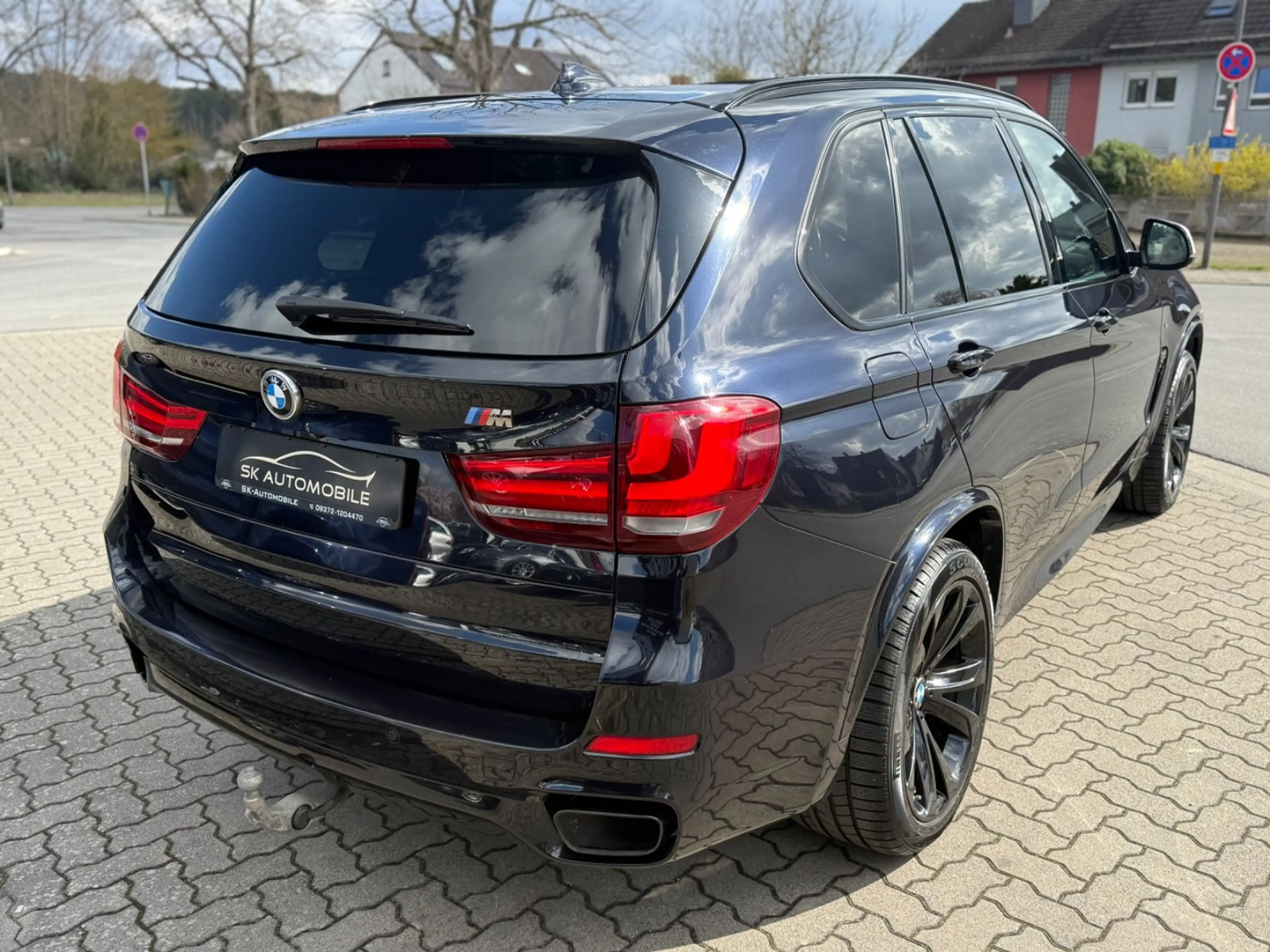 BMW X5 M50d PANO-ACC-HUD-SOFT-H&K-LED-360KAM-STNDHZG — photo 5