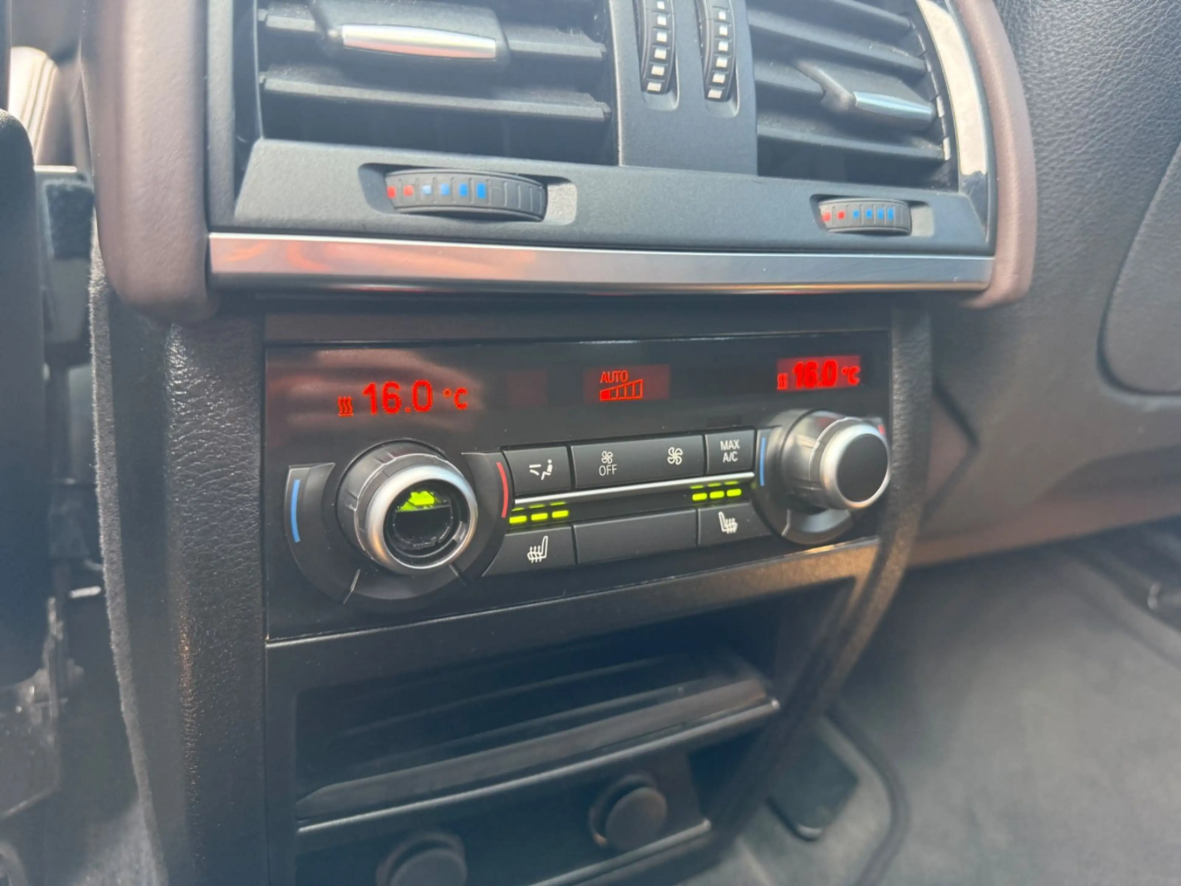 BMW X5 M50d PANO-ACC-HUD-SOFT-H&K-LED-360KAM-STNDHZG — photo 12
