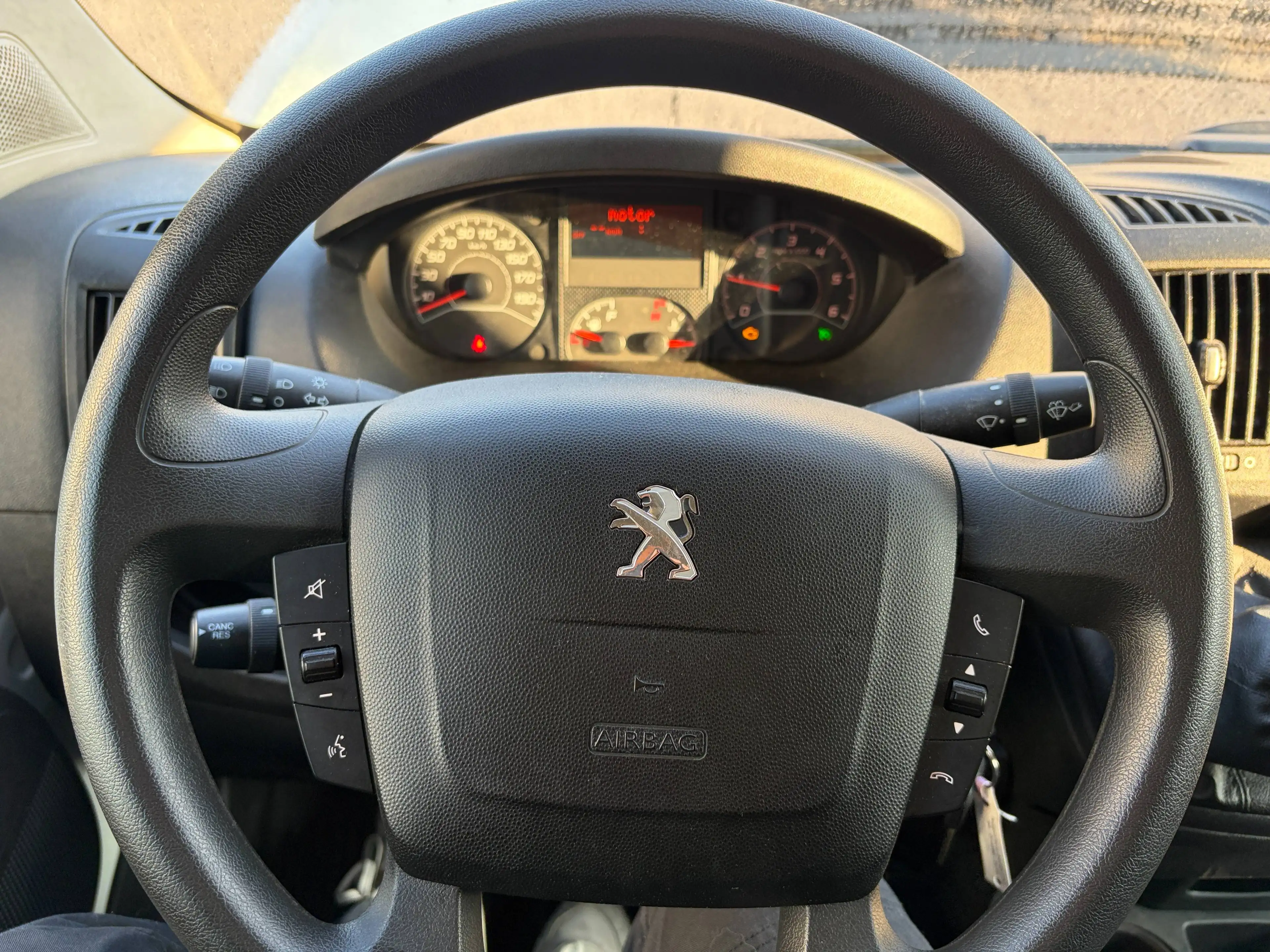 Peugeot Boxer 2.0 HDi L2H1 /€5.775 netto / Navi / Camera / PDC / ... — photo 15