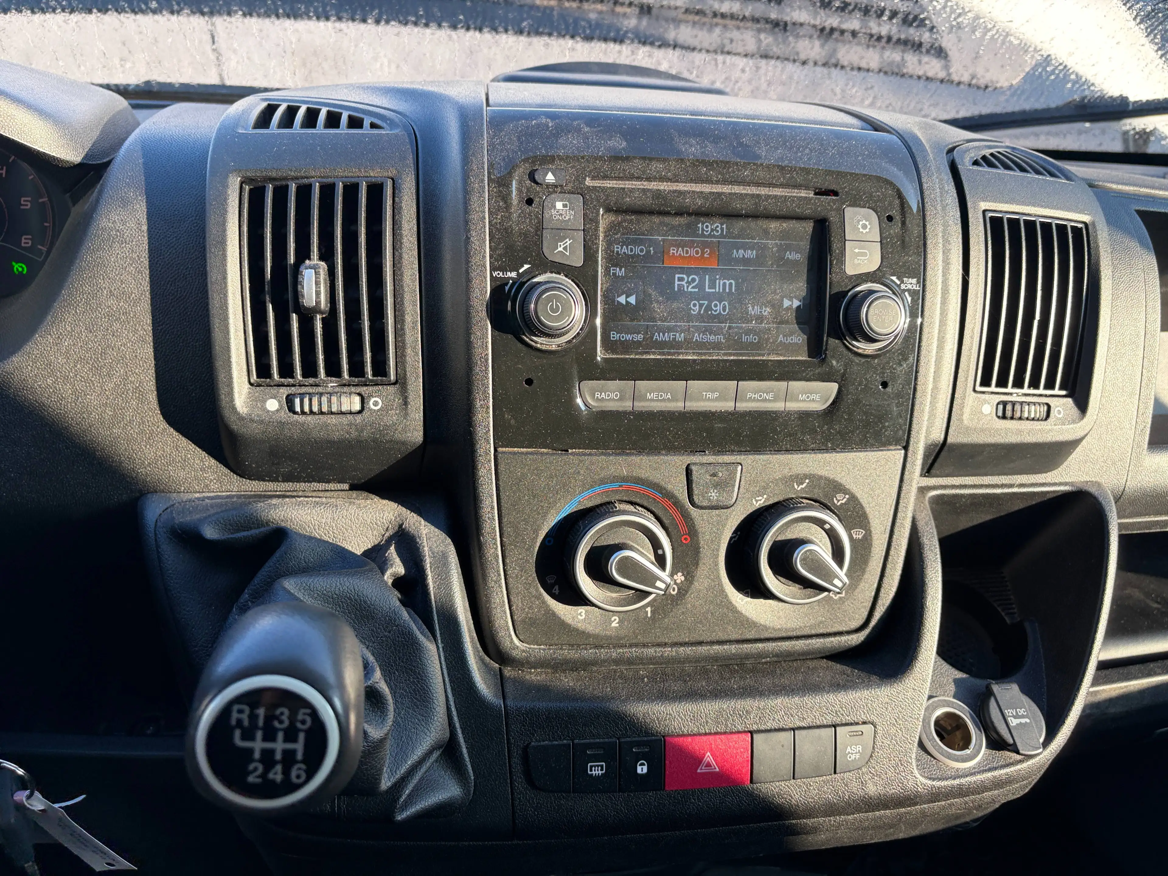 Peugeot Boxer 2.0 HDi L2H1 /€5.775 netto / Navi / Camera / PDC / ... — photo 14