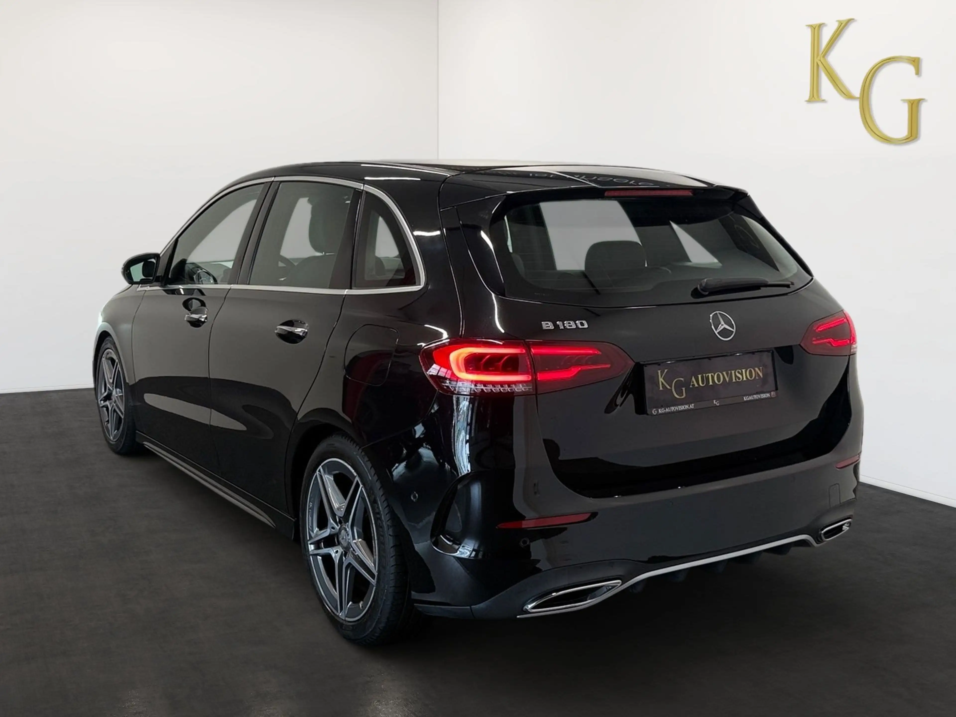 Mercedes-Benz B 180 AMG-Line ab ca. 190€ monatlich — photo 4