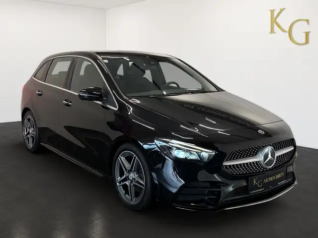 Mercedes-Benz 190 view 9
