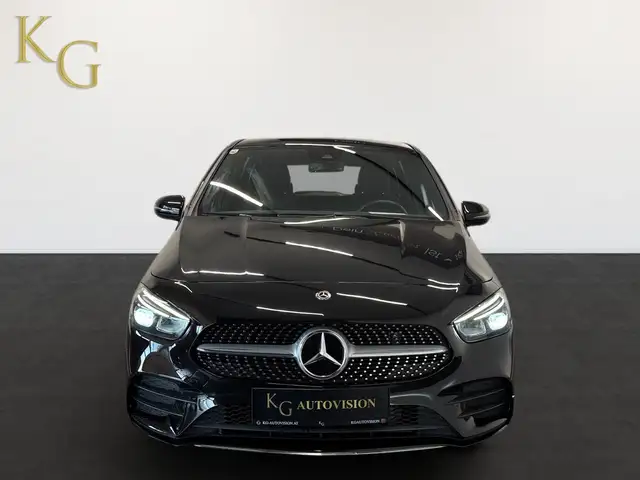 Mercedes-Benz 190 view 10