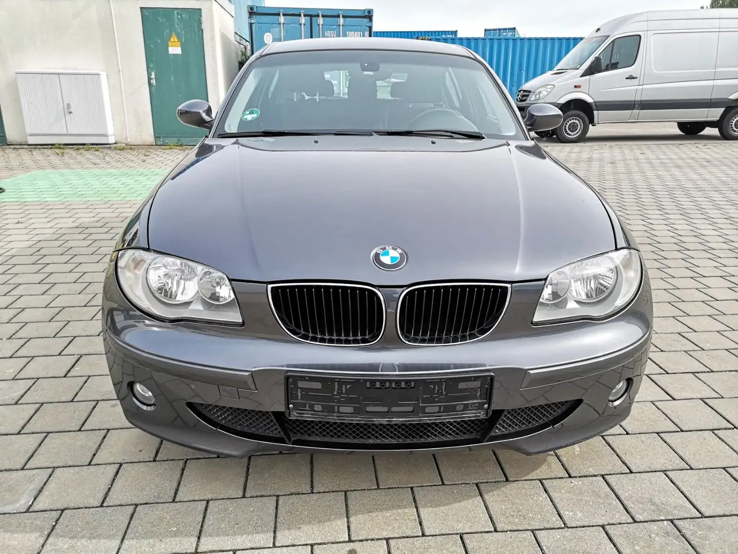 BMW 116 i *Klimaautomatik Lederlenkrad Tempomat ALU Сірий - 2