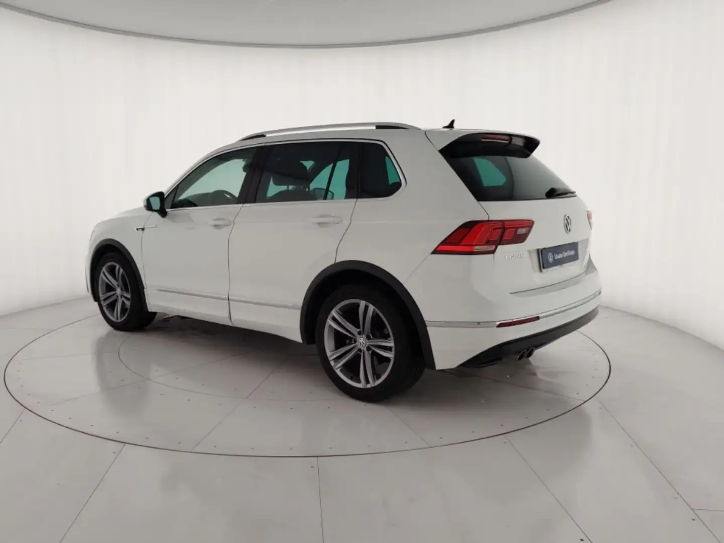 Volkswagen Tiguan Tiguan 1.6 TDI SCR Sport BlueMotion Technology Wit - 2