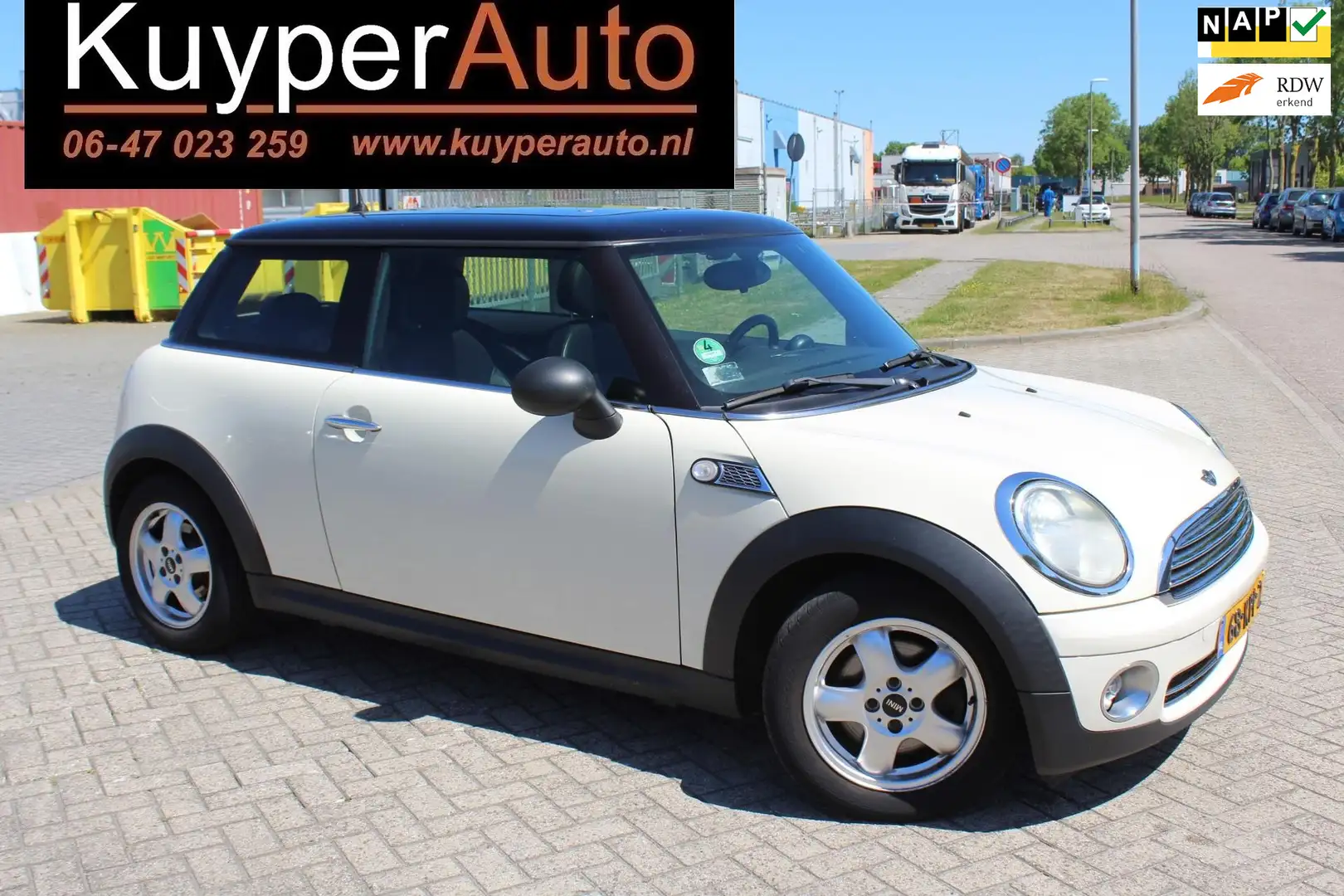 MINI One Mini 1.4 Anniversary MK II 1E EIG PANO AIRCO LEDER Weiß - 1