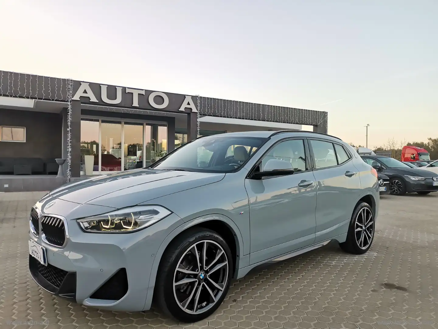 BMW X2 xDrive18d Msport Gris - 1