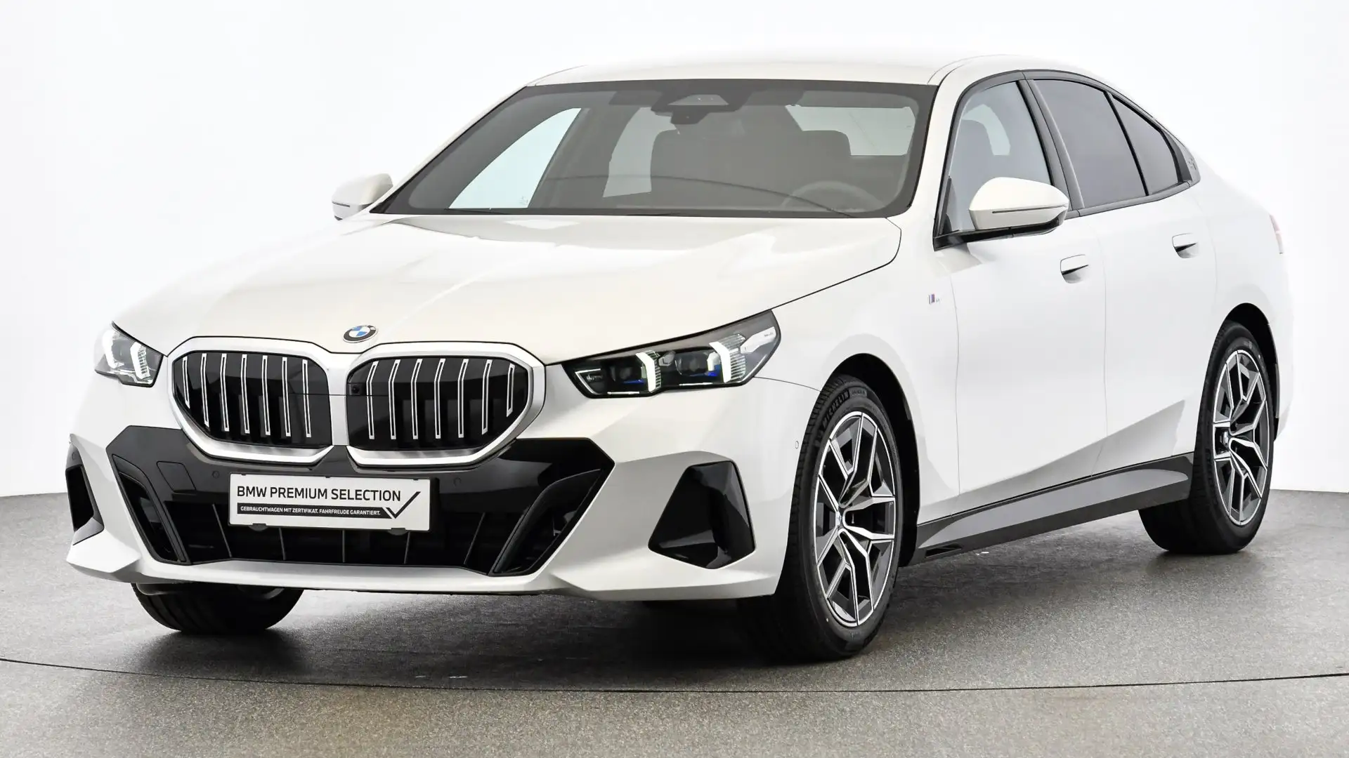 BMW 520 520d xDrive Wit - 2