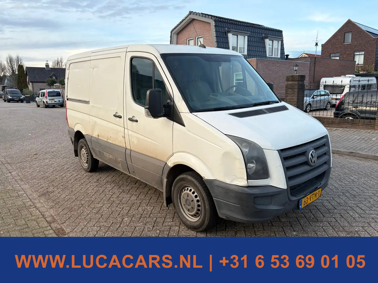 Volkswagen Crafter 28 2.5 TDI L1H1 2X SCHUIFDEUR AIRCO - 2