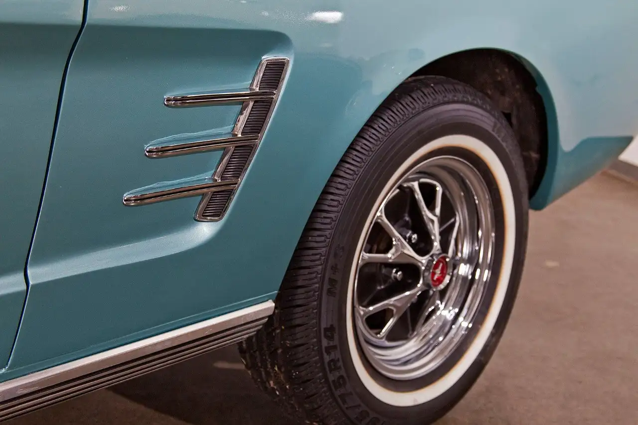 Ford Mustang V8 Cabrio, Autom. schöner Zustand !, foto 12