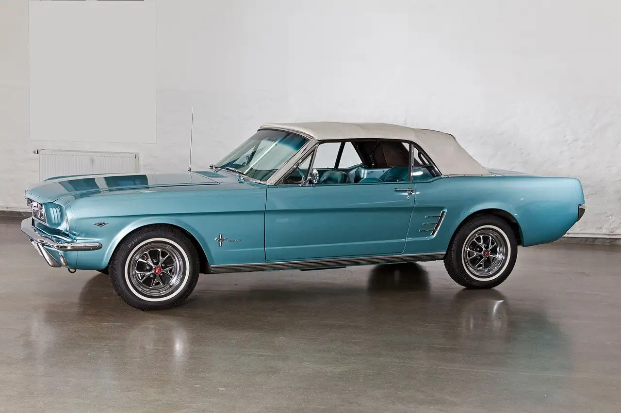 Ford Mustang V8 Cabrio, Autom. schöner Zustand !, foto 7