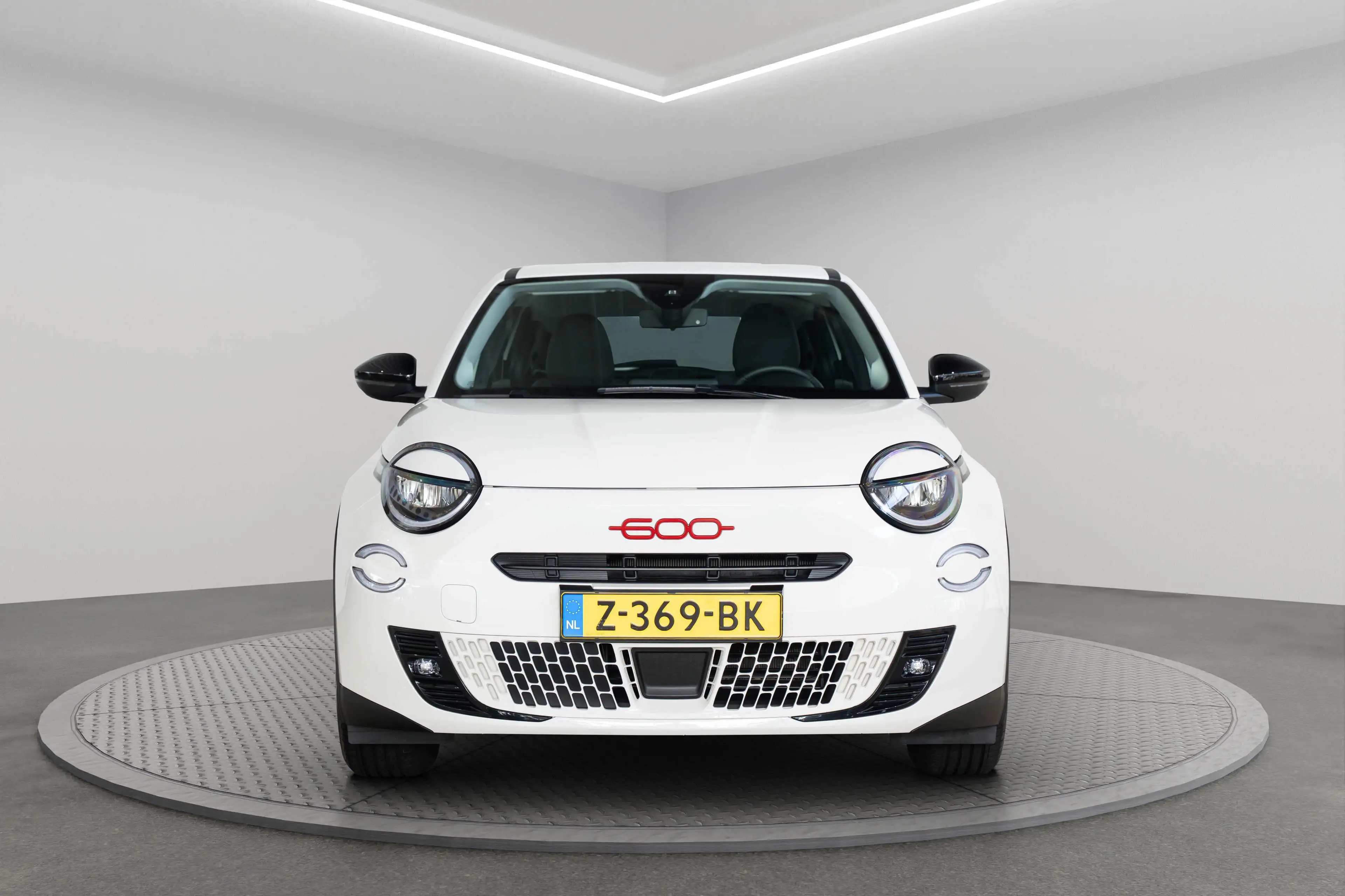 Fiat 600e RED 54 kWh | 3 Fase | Apple Carplay & Android Auto — photo 4