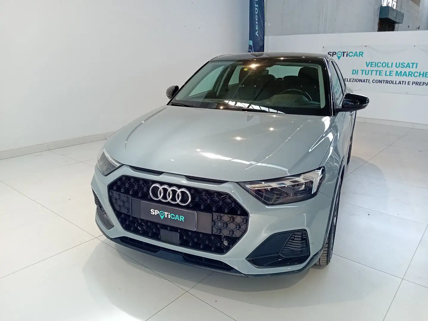 Audi A1 A1 citycarver 30 TFSI S tronic Grigio - 2