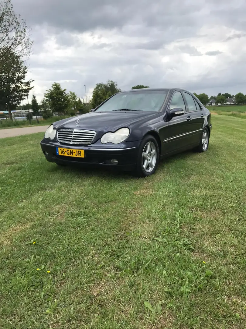 Mercedes-Benz C 240 elegance | auto | leer | trekhaak | airco | cruise Blauw - 1