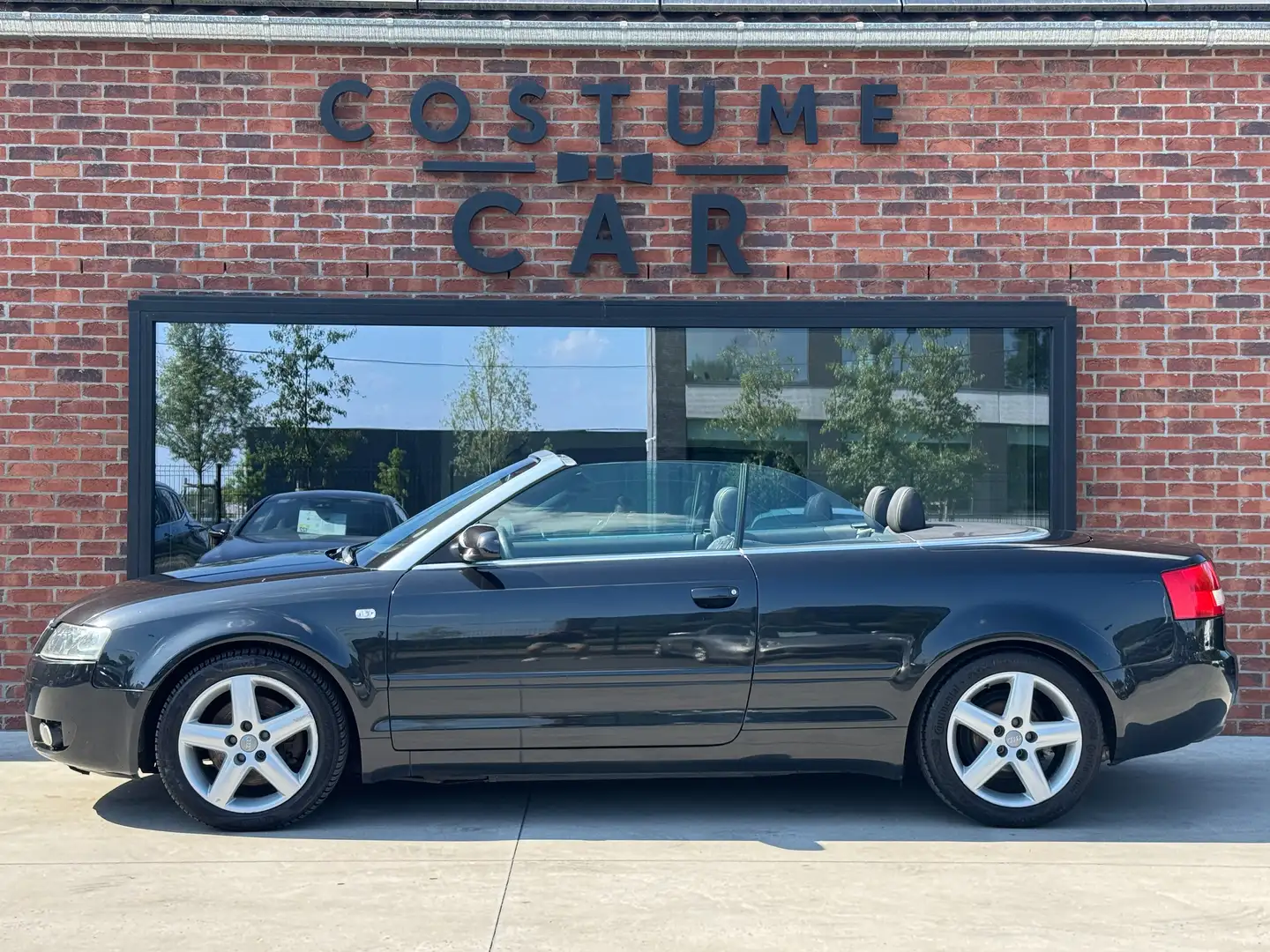 Audi A4 2.5 TDi V6 Noir - 2