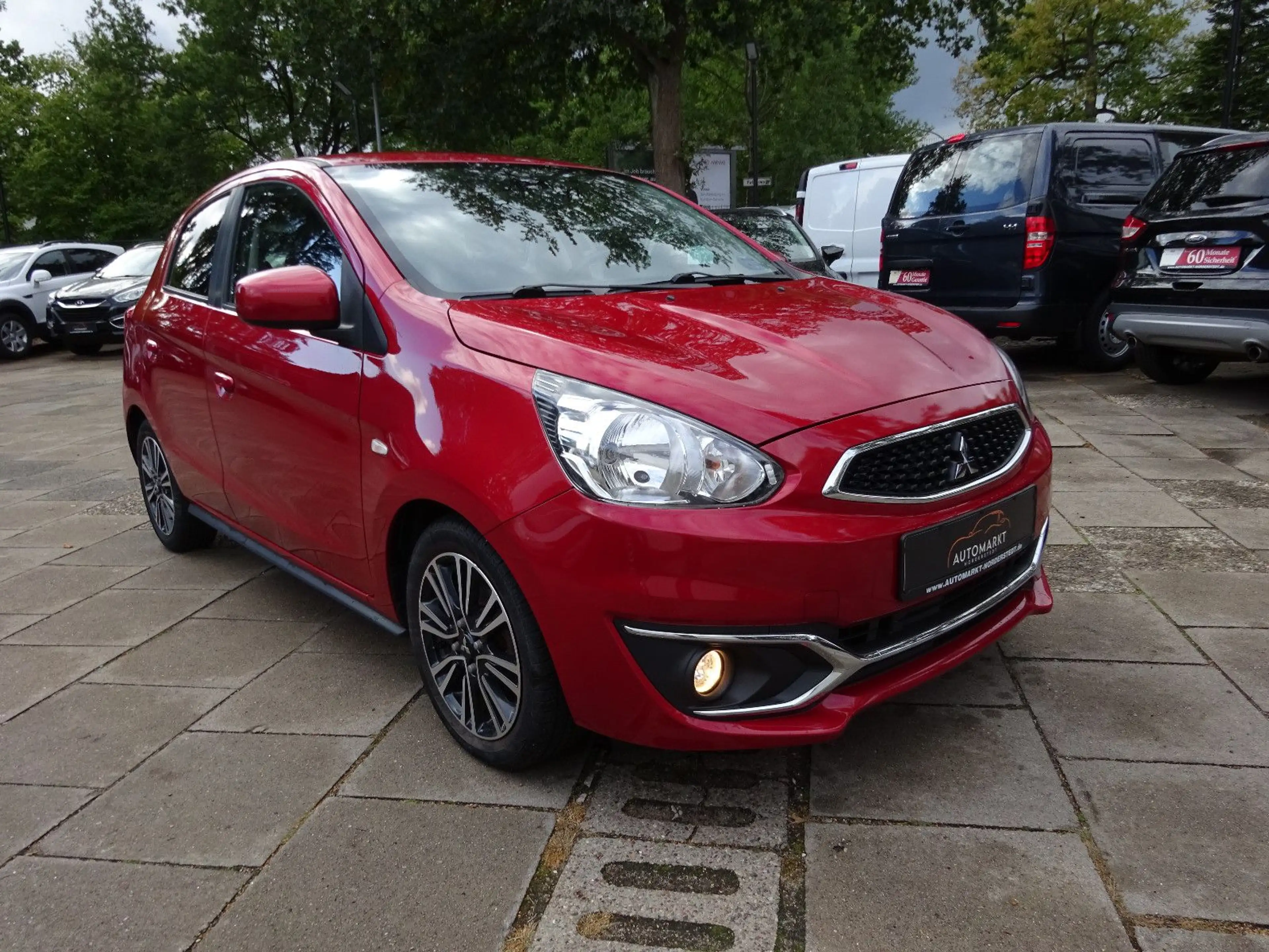 Mitsubishi Space Star Diamant Edition+/ Navi /SHZ/Klimaan — photo 3