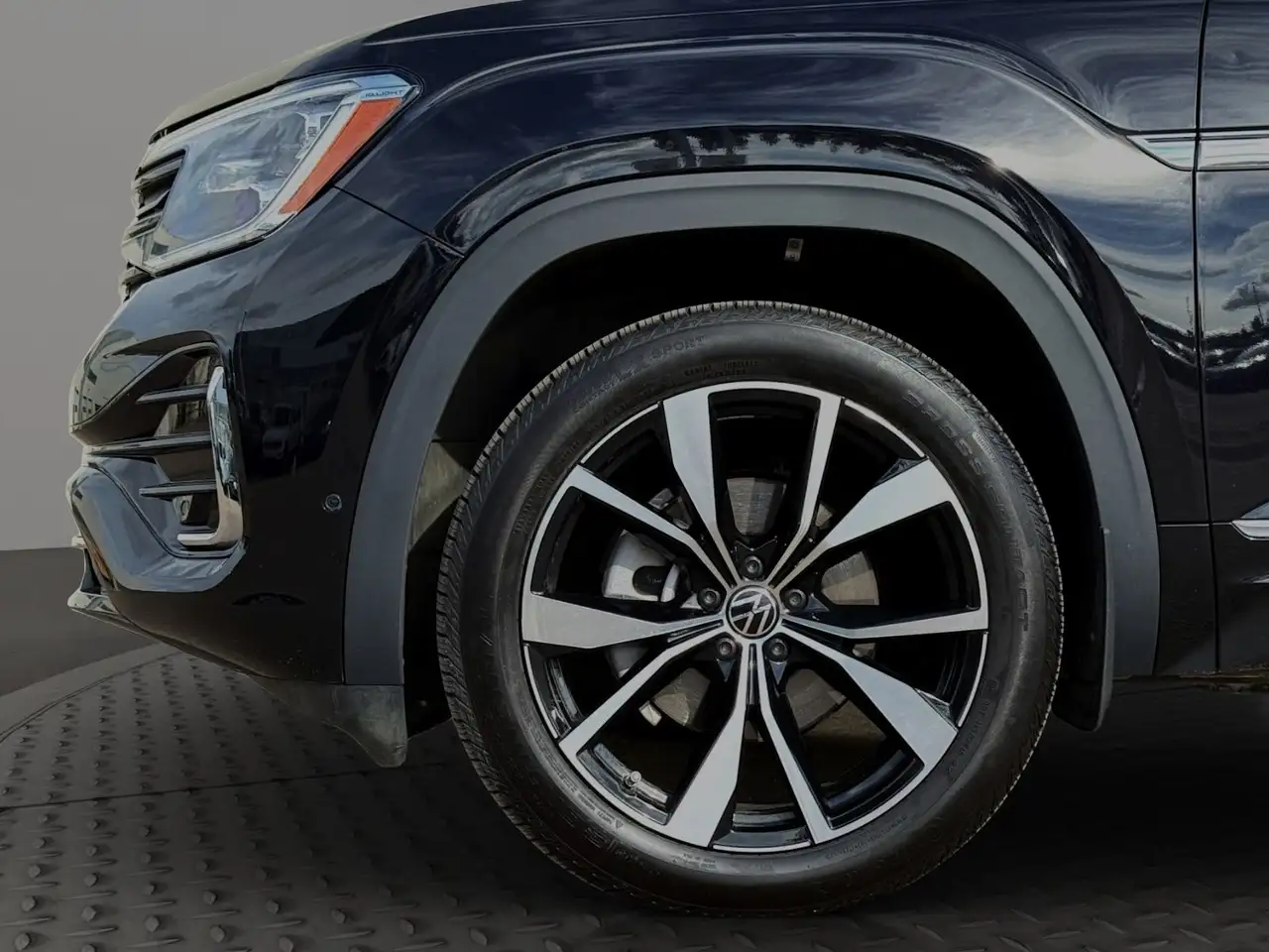 Volkswagen Atlas снимка Volkswagen Atlas