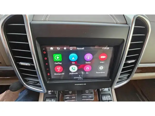 Porsche Cayenne GTS view 9