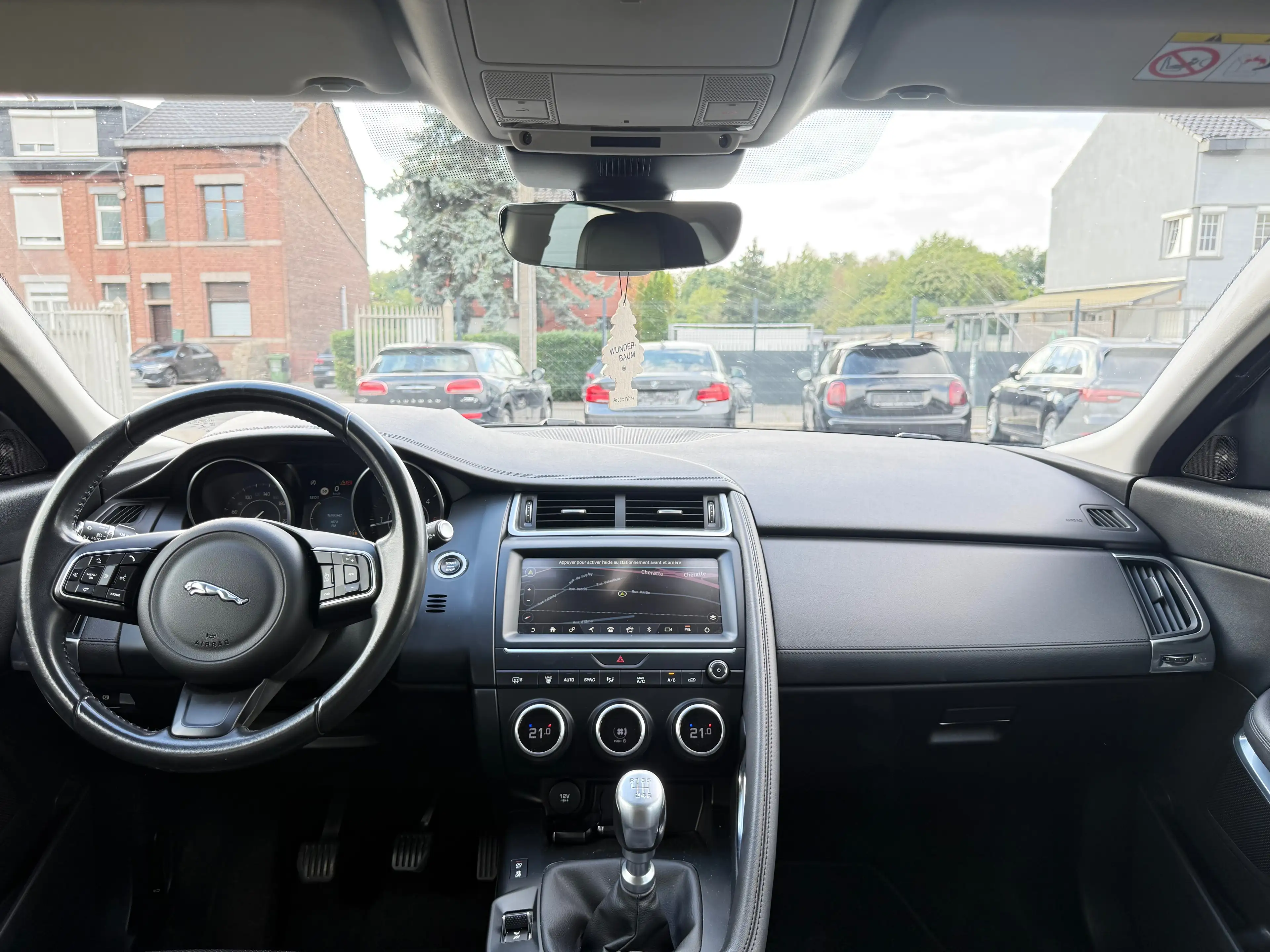 Jaguar E-Pace * 2.0 DIESEL,LED,GPS,CAMÉRA,CUIR,BLUETOOTH,SUPER ÉTAT,GARANTIE 12 MOIS…* — photo 7