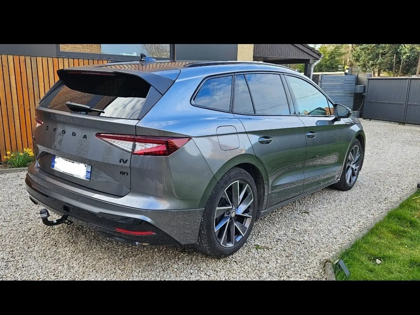 Skoda Enyaq Sportline Pano MY23 Gar 10/26 Matrix +Packs Gris - 2