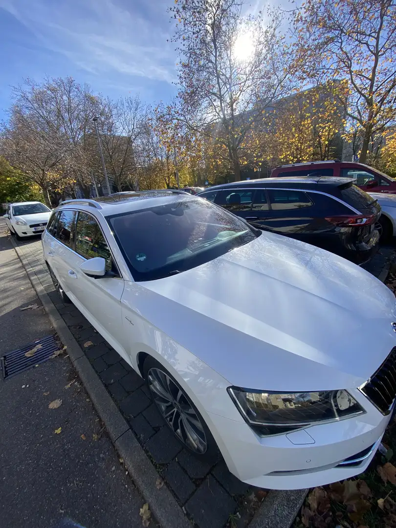 Skoda Superb Combi 2.0 TDI DSG L&K - 2