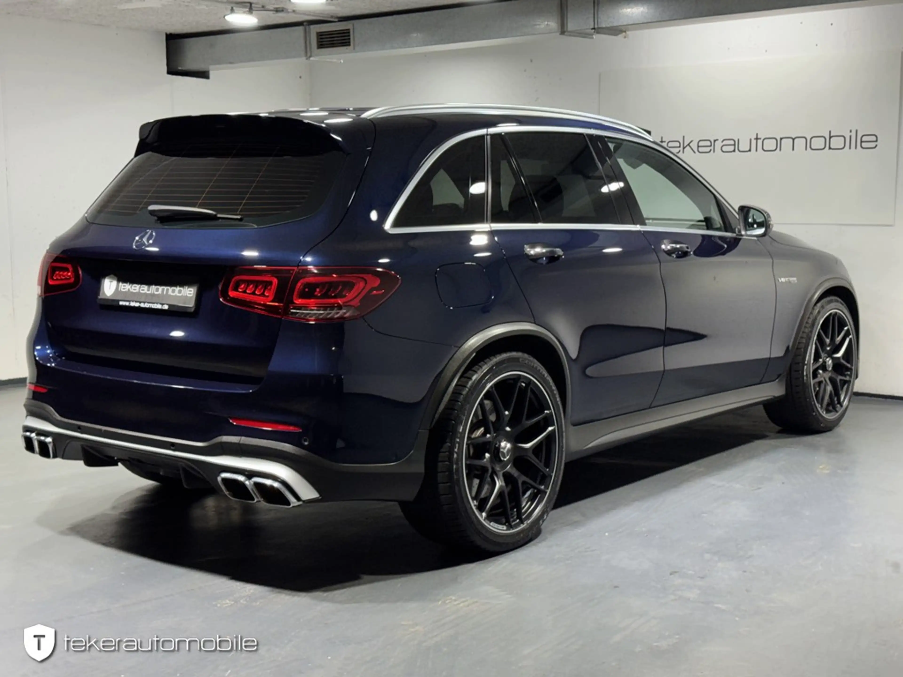 Mercedes-Benz GLC 63 AMG 4Matic *AHK*Pano*Burmester*1.Hand* — photo 4