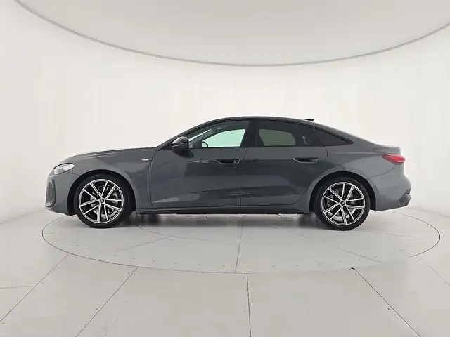 Audi A5 view 2