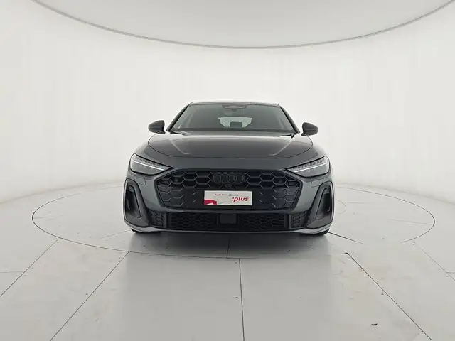 Audi A5 view 7