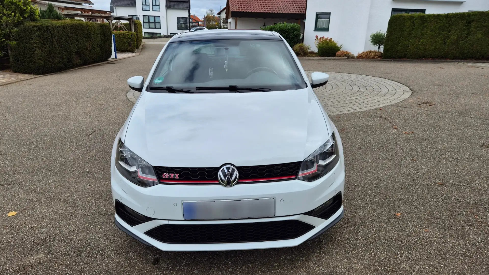 Volkswagen Polo GTI 1.8 TSI (Blue Motion Technology) - 2
