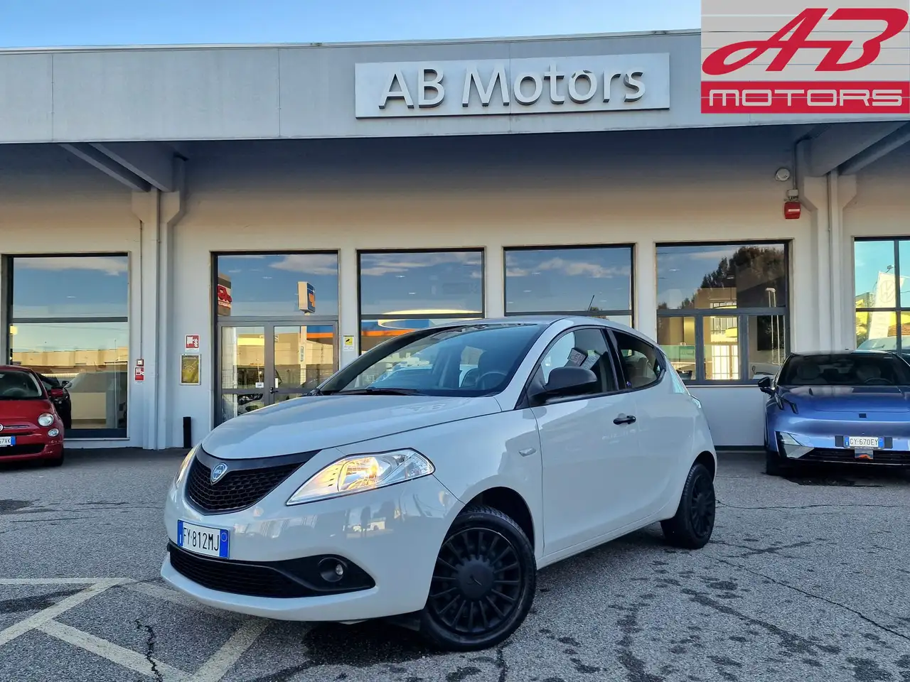 Lancia Ypsilon