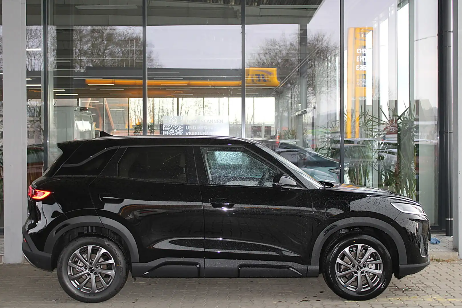 BYD Atto 2 DM-i PHEV 18kWh Boost Österreich Paket Schwarz - 2