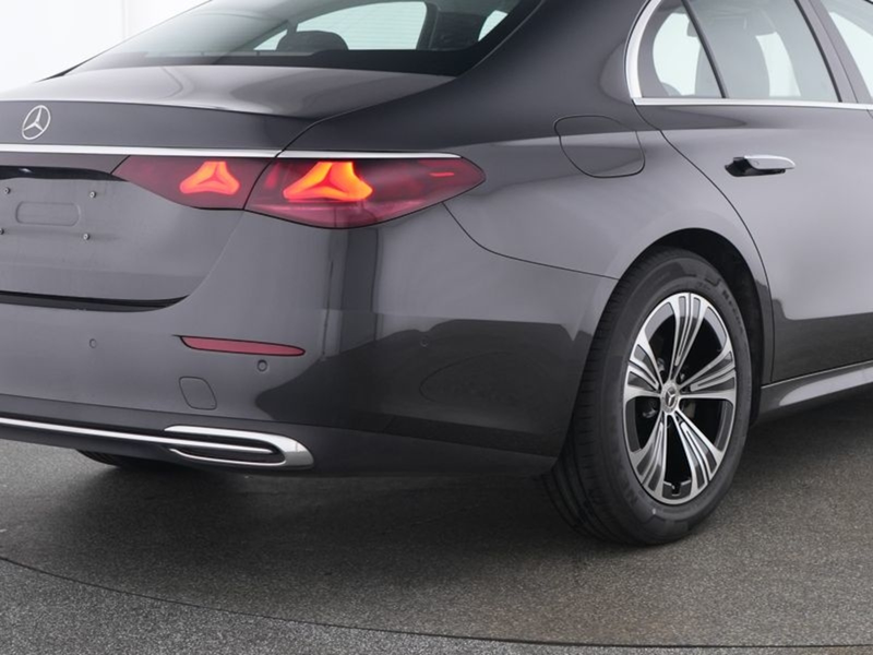 Mercedes-Benz E 220 d Avantgarde Advanced (Pano KLGo Distronic — photo 7