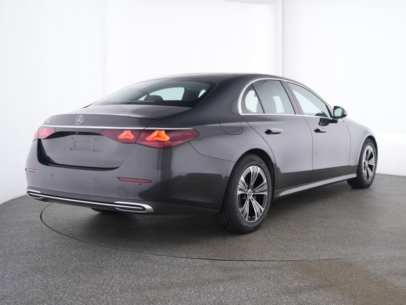 Mercedes-Benz E 220 d Avantgarde Advanced (Pano KLGo Distronic — photo 3