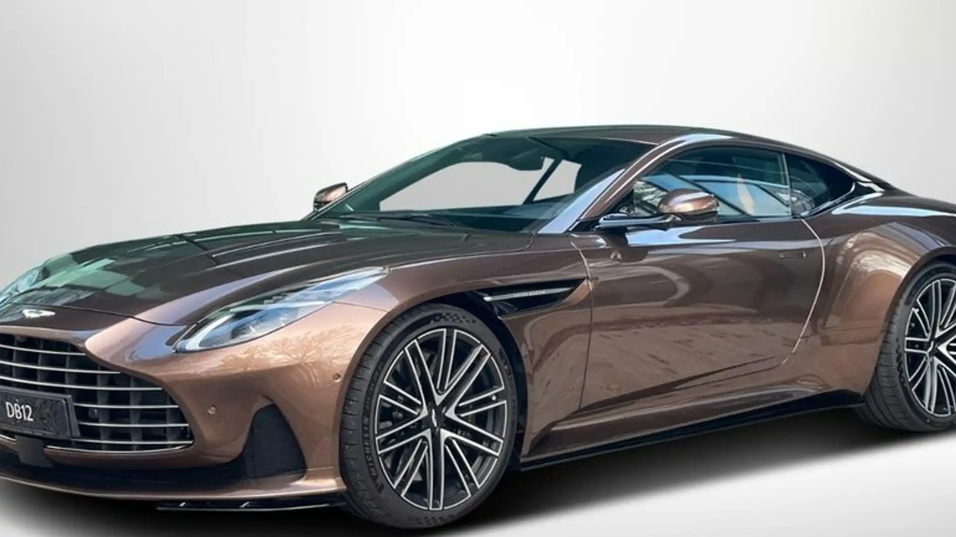 Aston Martin DB12 4.0 V8 Marrón - 2