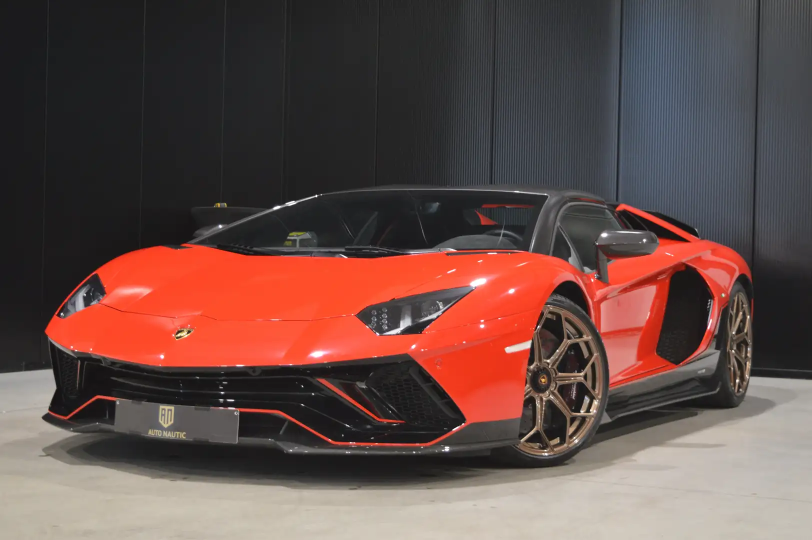 Lamborghini Aventador Ultimae Roadster LP780-4 - 4.700 km - 1 OF 250 Rot - 1