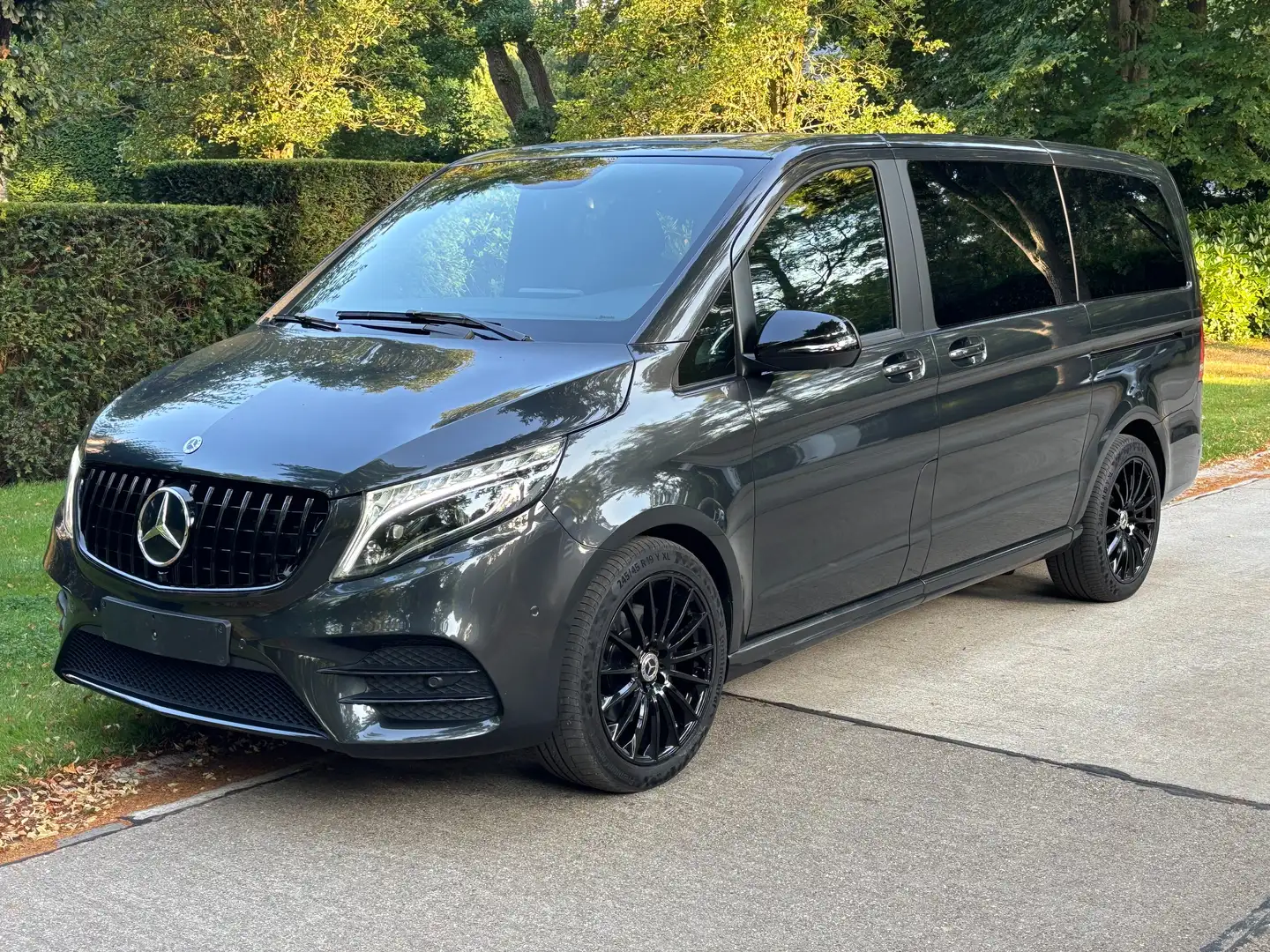 Mercedes-Benz V 250 V 250 d L 2 AMG 270 PK  !! AVANTGARDE FULL Grijs - 1