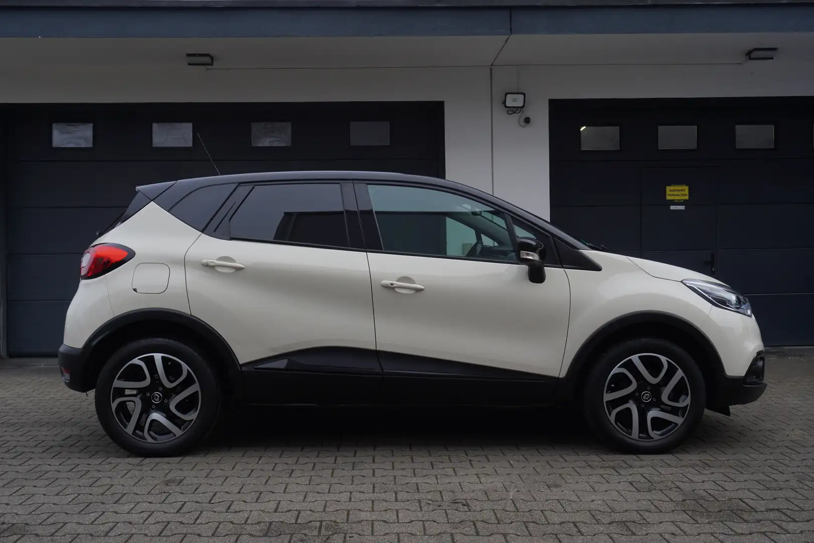 Renault Captur 1.2 TCe Intens EDC KLIMA+NAVI+KAMERA+ALU+Org34.Tkm Beige - 2