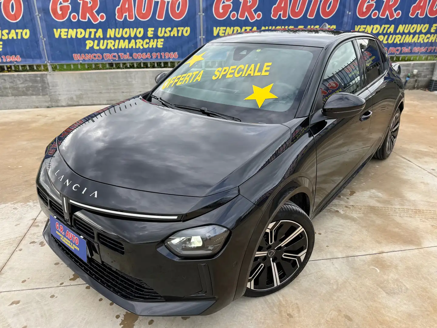 Lancia Ypsilon Ypsilon 1.2 mhev LX GARANZIA UFFICIALE Schwarz - 1