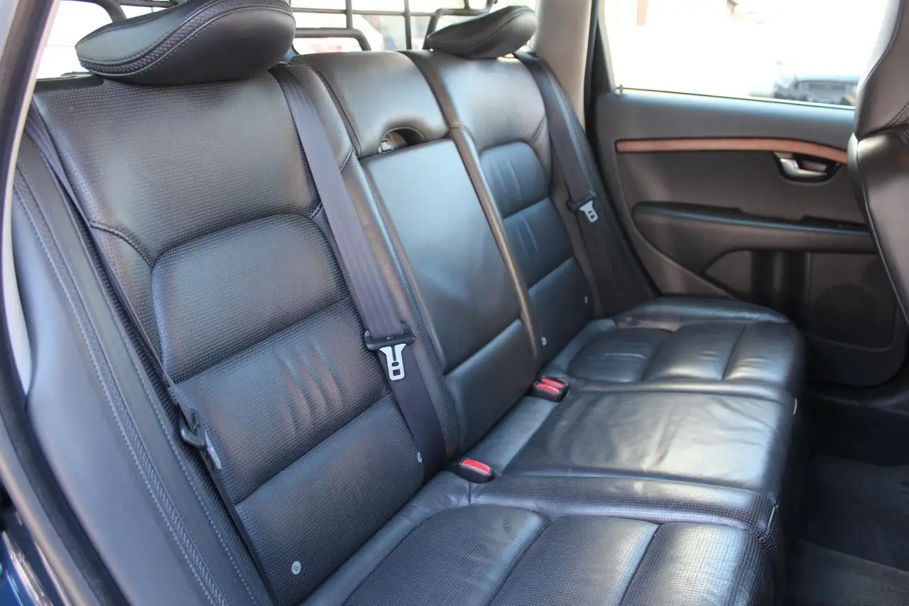 VOLVO XC70 D5 205CH 4x4 Summum