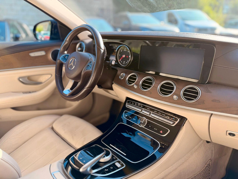 Mercedes-Benz E 350 d *4Matic*Avantgarde*Pano*Distronic* — photo 10