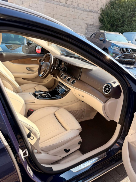 Mercedes-Benz E 350 d *4Matic*Avantgarde*Pano*Distronic* — photo 11