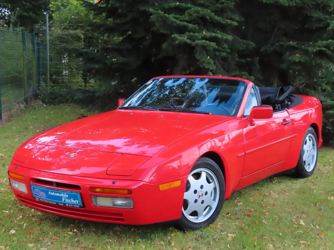 Porsche 944