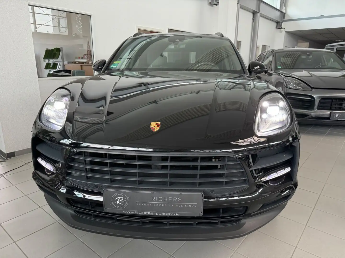 Porsche Macan 2.0 | AHK | Lederpaket Noir - 2