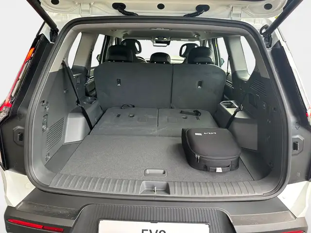 Kia Ev9 view 12