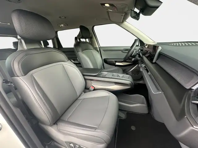 Kia Ev9 view 13
