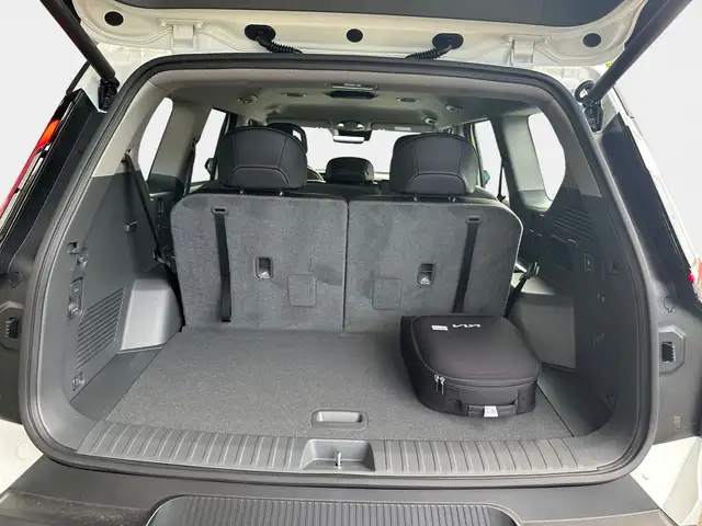 Kia Ev9 view 11