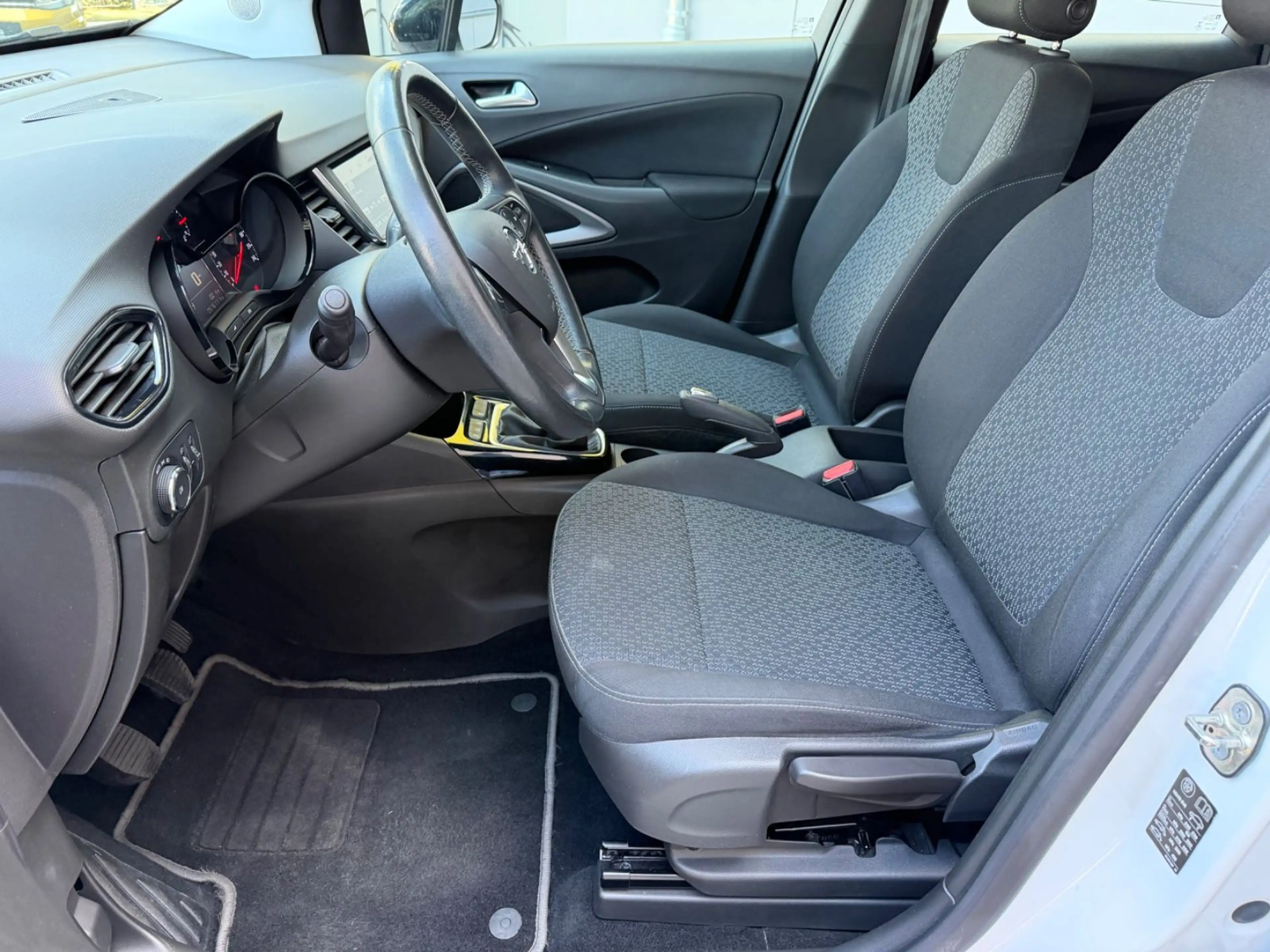 Opel Crossland X /SHZ/KLIMA/SPURHALT*/TOUCH/SHZ/ — photo 10
