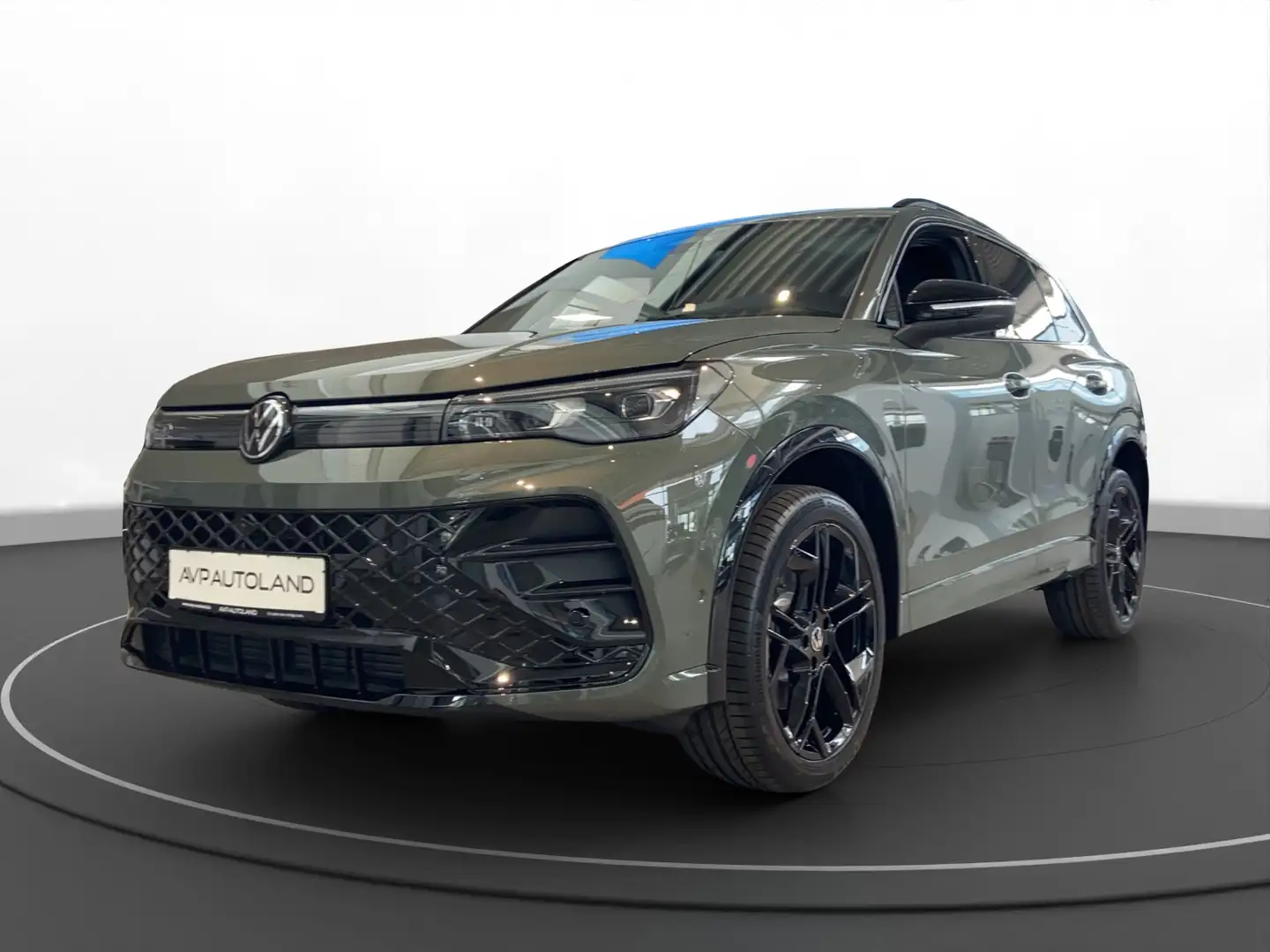 Volkswagen Tiguan 2.0 TDI DSG 4MOTION R-Line | PANO | AHK | Grün - 2